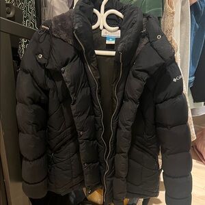 Columbia womens Black Puffer Jacket